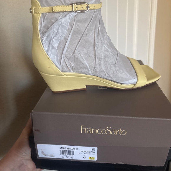 Franco Sarto Women's Soft Yellow Heels - Picture 5 of 9